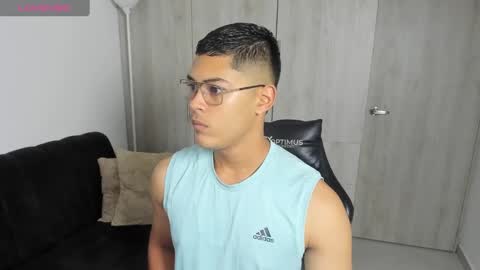 Dylan  independent model  online show from 09.17.25