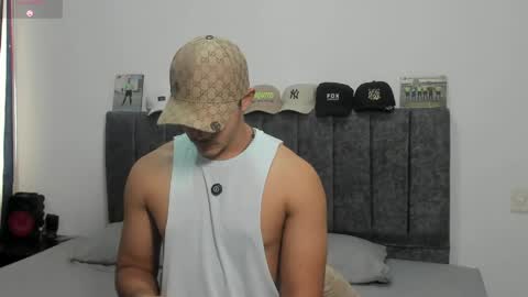Dylan  independent model  online show from 04.29.26