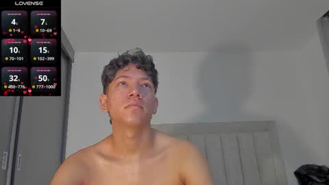 Snapshot of iamjulian_ chatting on 07.29.26 Juliiiiian online show from 07.29.26