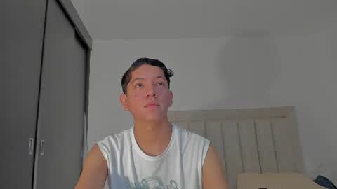 Snapshot of iamjulian_ chatting on 08.03.26 Juliiiiian online show from 08.03.26