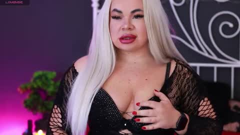 Snapshot of iamlila chatting on 10.03.25 Lila online show from 10.03.25