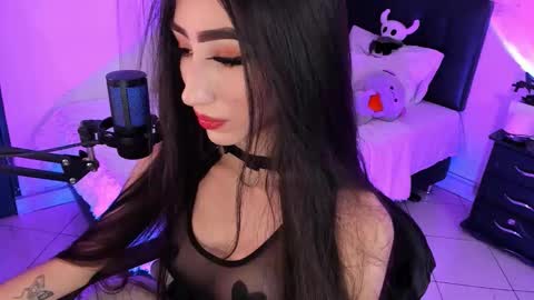 Snapshot of iammelody_ chatting on 10.25.25 Mel online show from 10.25.25