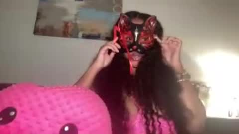 Valentina Luxe online show from 06.25.26