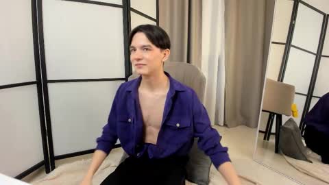 ian online show from 03.07.26