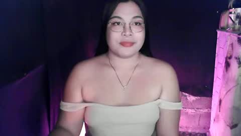 Snapshot of iana_whorexxx chatting on 05.28.26 iana online show from 05.28.26