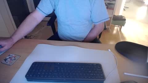 iandy12 online show from 10.05.25