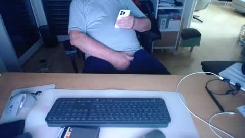 iandy12 online show from 07.06.26