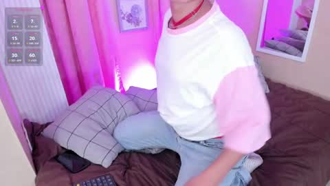 Snapshot of iangel_ chatting on 02.20.25 ian  online show from 02.20.25