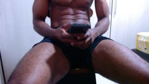Snapshot of ianrashatxxx chatting on 08.01.26 Ian Rashad online show from 08.01.26