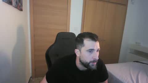 Snapshot of iberian_macho chatting on 11.28.25 iberian_macho online show from 11.28.25