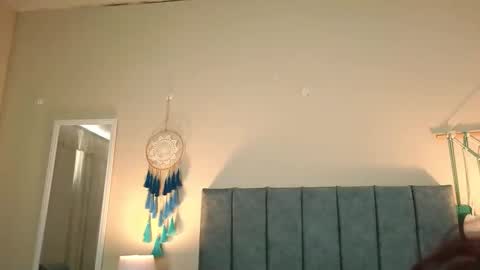 Iberian Moon online show from 05.25.26
