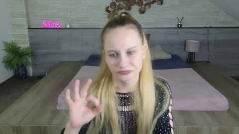 Ice Blue online show from 04.05.26