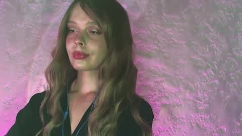 Snapshot of icecreamamy chatting on 09.19.25 Nina online show from 09.19.25