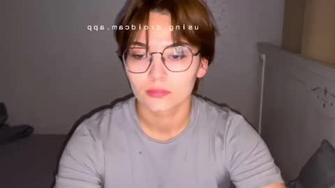 Snapshot of iceeheart chatting on 10.20.25 Ksenia online show from 10.20.25