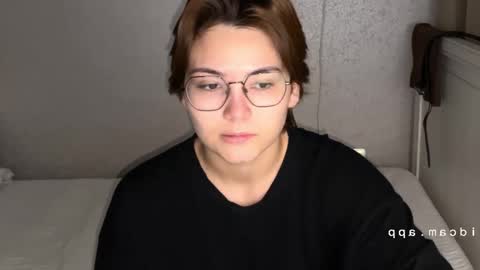 Snapshot of iceeheart chatting on 11.08.25 Ksenia online show from 11.08.25