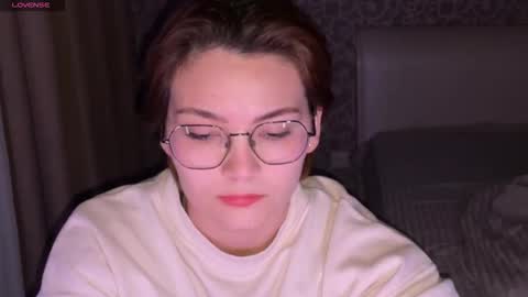 Snapshot of iceeheart chatting on 11.13.25 Ksenia online show from 11.13.25