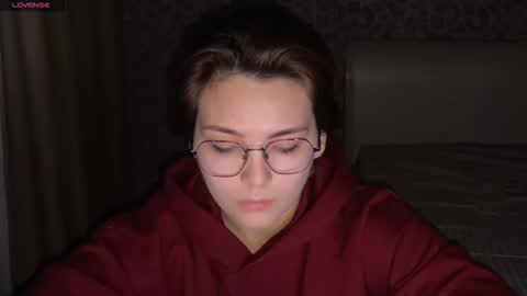 Snapshot of iceeheart chatting on 11.14.25 Ksenia online show from 11.14.25