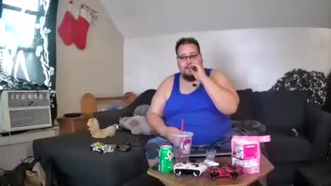 Snapshot of icefyra chatting on 09.18.25 icefyra online show from 09.18.25