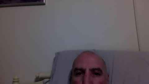 Snapshot of icumming chatting on 02.15.26 icumming online show from 02.15.26