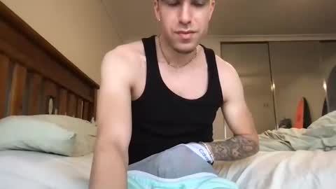 icyninesix online show from 02.22.25