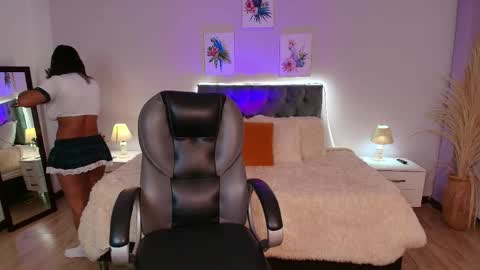 Icy online show from 04.28.26