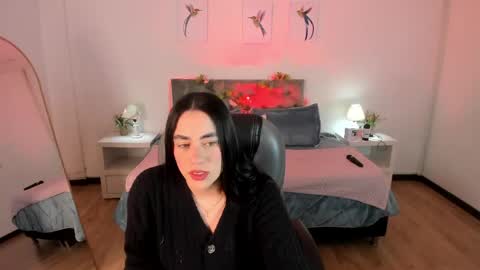 Snapshot of icysweetcam chatting on 05.12.26 Icy online show from 05.12.26
