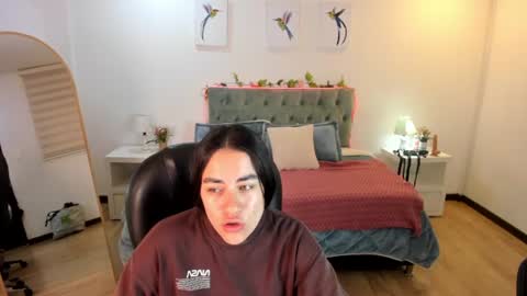 Snapshot of icysweetcam chatting on 06.14.26 Icy online show from 06.14.26