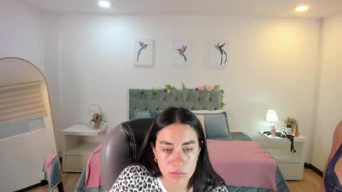 Snapshot of icysweetcam chatting on 06.26.26 Icy online show from 06.26.26