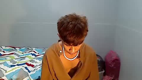 Snapshot of idol_ken chatting on 01.10.26 idol_ken online show from 01.10.26