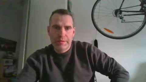 idontknowwhy1 online show from 02.10.25