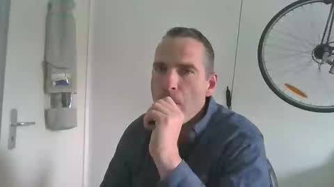 idontknowwhy1 online show from 09.22.25