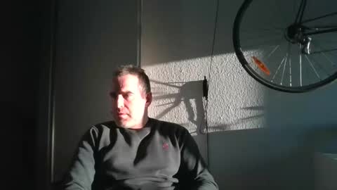 idontknowwhy1 online show from 11.19.25