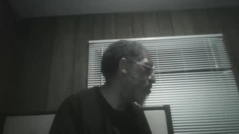 Snapshot of igasu chatting on 09.20.25 igasu online show from 09.20.25