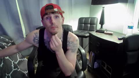 Snapshot of igetherwetter chatting on 03.12.25 Amiri Roue online show from 03.12.25