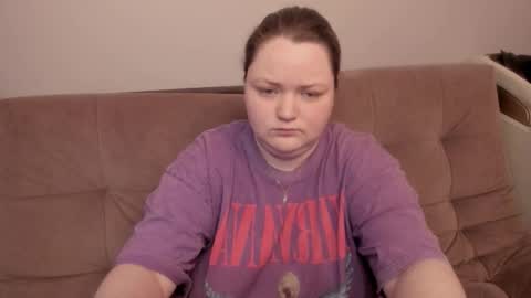 Snapshot of ihaveasecret_ chatting on 02.08.26 Alice online show from 02.08.26