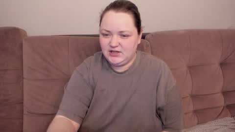 Snapshot of ihaveasecret_ chatting on 03.10.26 Alice online show from 03.10.26