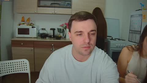 Julia and Mira online show from 02.02.25