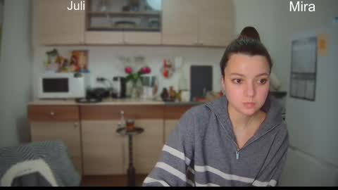 Julia and Mira online show from 02.09.25