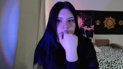 Vella online show from 04.24.26