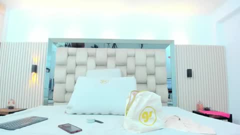 ikia lopez online show from 12.22.25