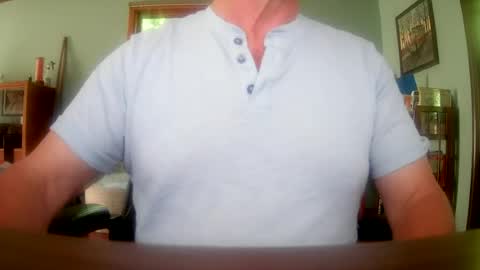 Snapshot of il_undercover chatting on 06.20.26 il_undercover online show from 06.20.26