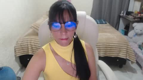 Snapshot of ilairahot chatting on 04.17.26 Ilaira online show from 04.17.26