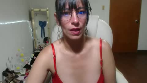 Snapshot of ilairahot chatting on 05.27.26 Ilaira online show from 05.27.26