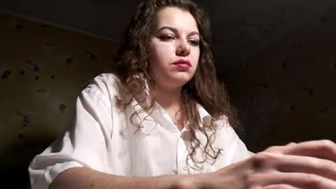 Laura online show from 03.18.26