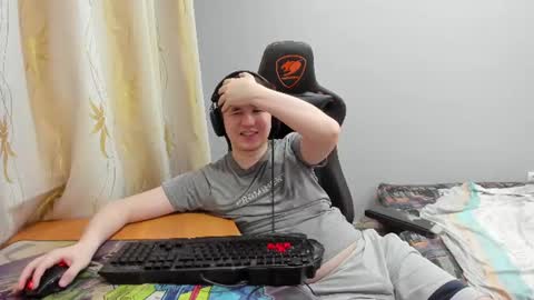 Snapshot of iliaskrislove chatting on 06.20.26 iliaskris online show from 06.20.26