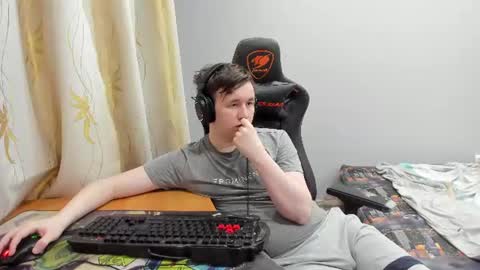 Snapshot of iliaskrislove chatting on 06.23.26 iliaskris online show from 06.23.26