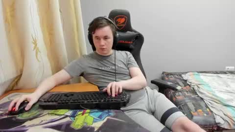 Snapshot of iliaskrislove chatting on 06.28.26 iliaskris online show from 06.28.26