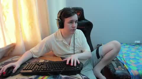 Snapshot of iliaskrislove chatting on 07.14.26 iliaskris online show from 07.14.26