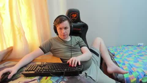 Snapshot of iliaskrislove chatting on 07.23.26 iliaskris online show from 07.23.26