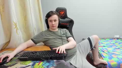 Snapshot of iliaskrislove chatting on 07.23.26 iliaskris online show from 07.23.26